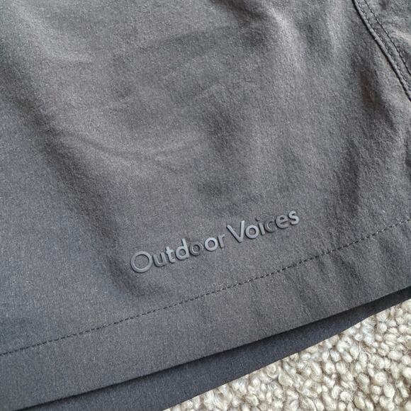 EUC Outdoor Voices Doing Things 2.5” Shorts - Size Medium - Picture 2 of 6